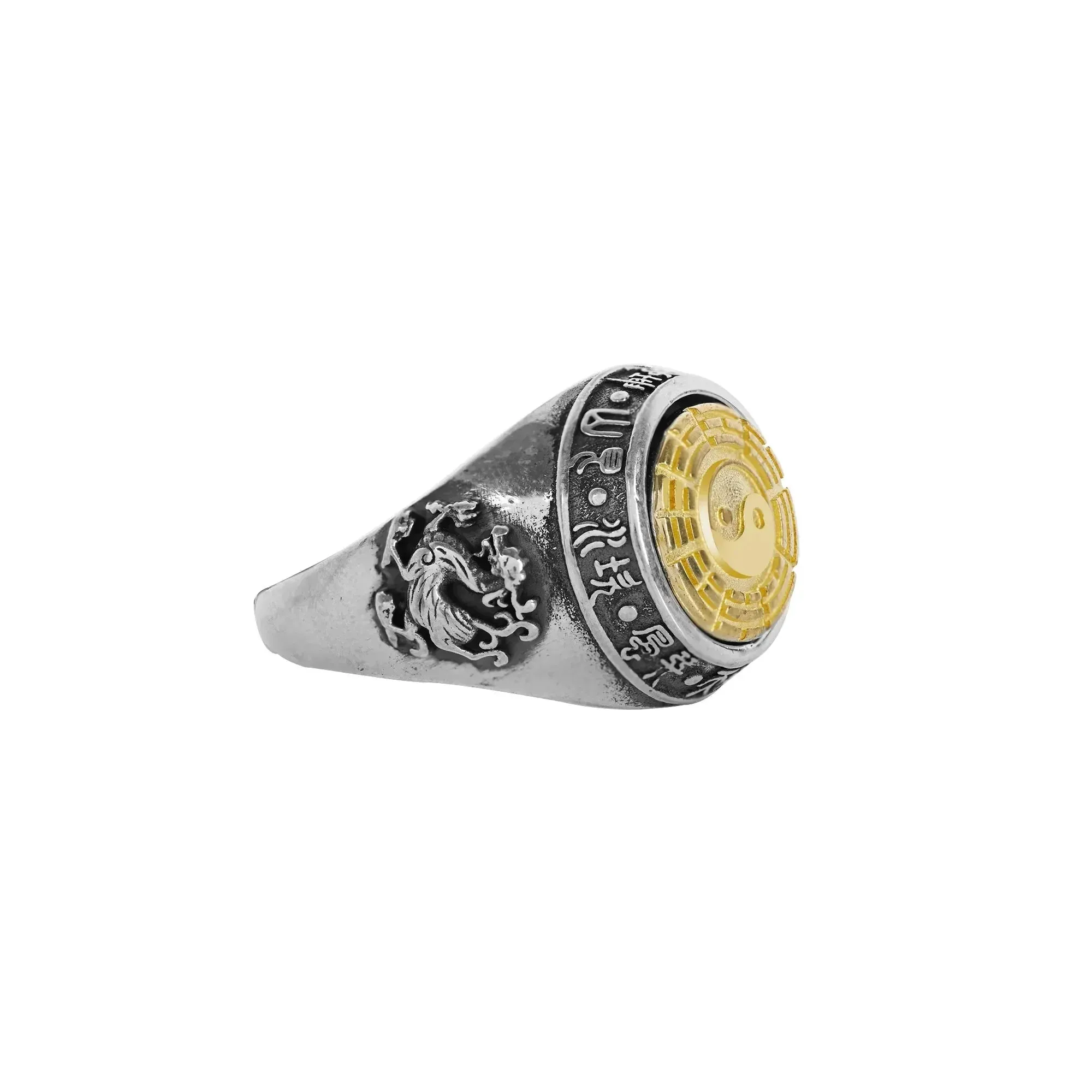 Bold Crest Ring